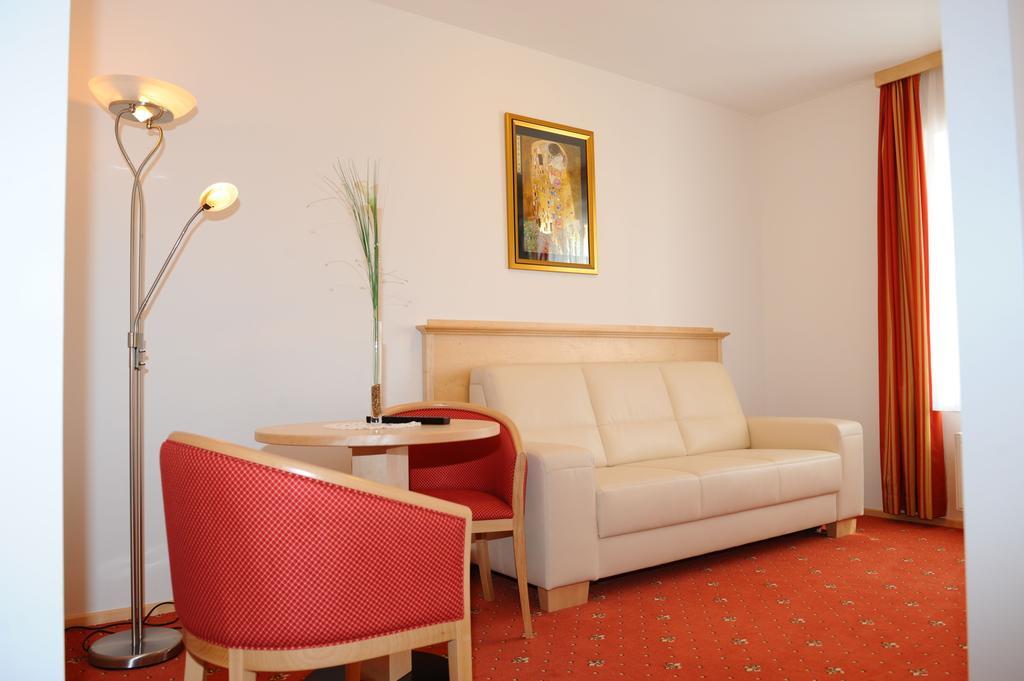 Hotel-Gasthof-Fleischerei - Zur Alten Post Schwanberg Eksteriør billede